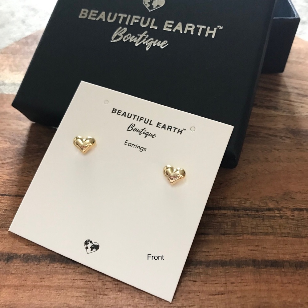 Pearl & Heart Earrings